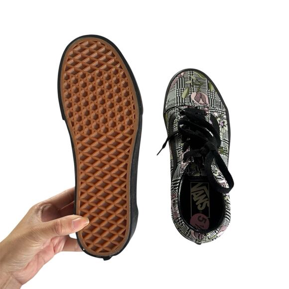 Vans Old Skool Stackform Sneaker Shoes Platform Floral Tapestry Women’s Size 5.5 - Picture 5 of 5